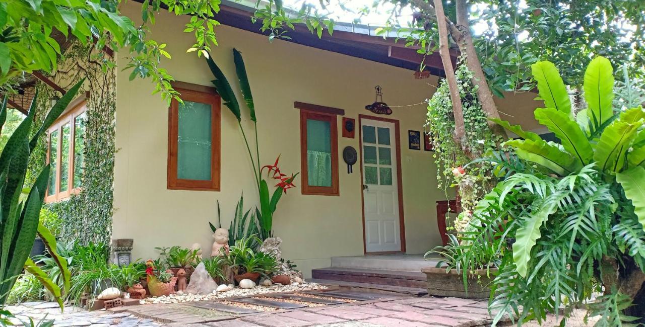 Rai Lung Tui Homestay Prachuap Khiri Khan Bagian luar foto