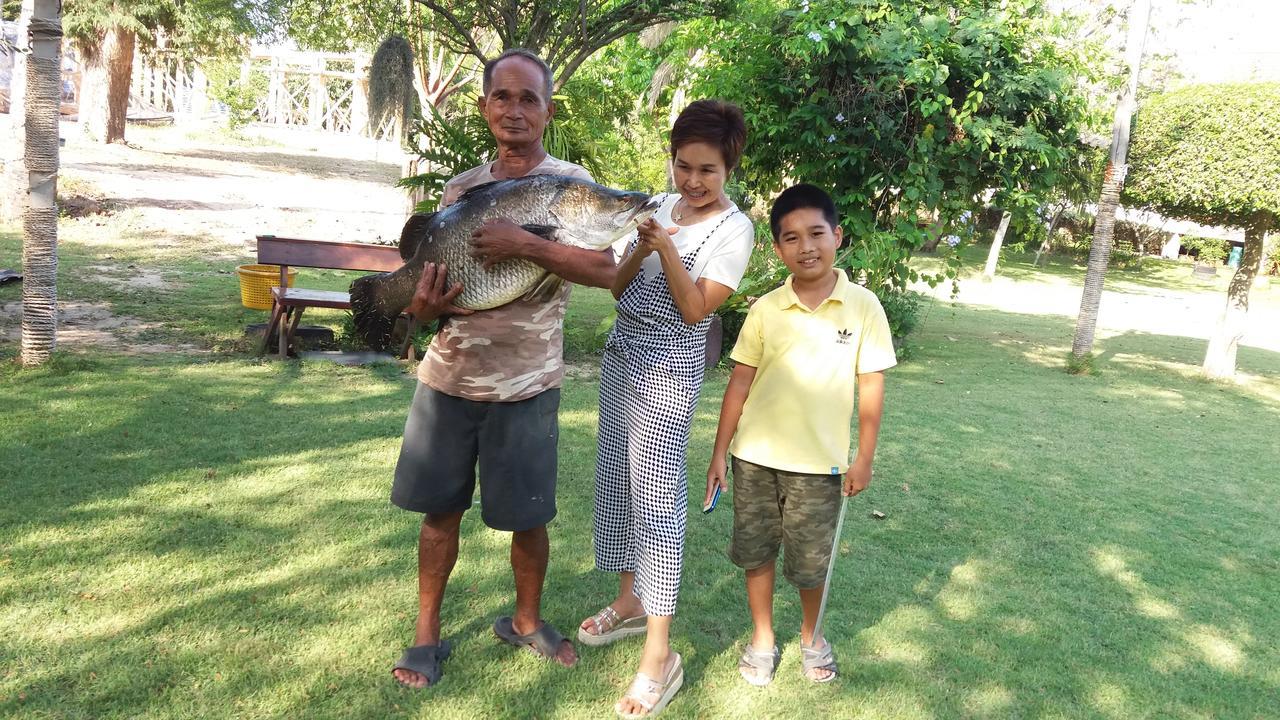 Rai Lung Tui Homestay Prachuap Khiri Khan Bagian luar foto