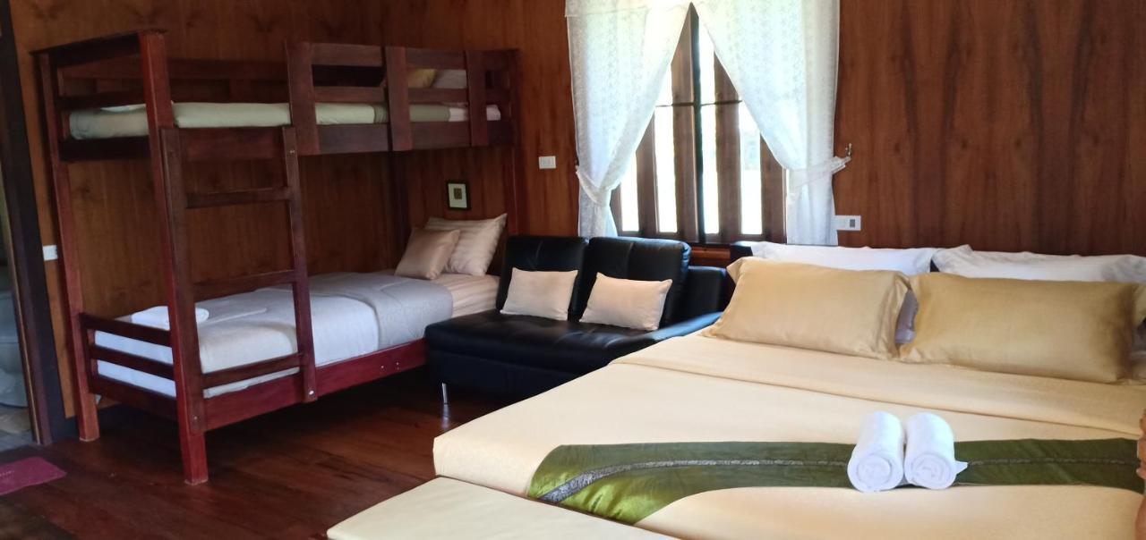 Rai Lung Tui Homestay Prachuap Khiri Khan Bagian luar foto