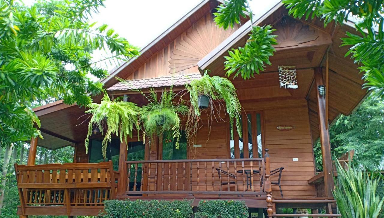 Rai Lung Tui Homestay Prachuap Khiri Khan Bagian luar foto